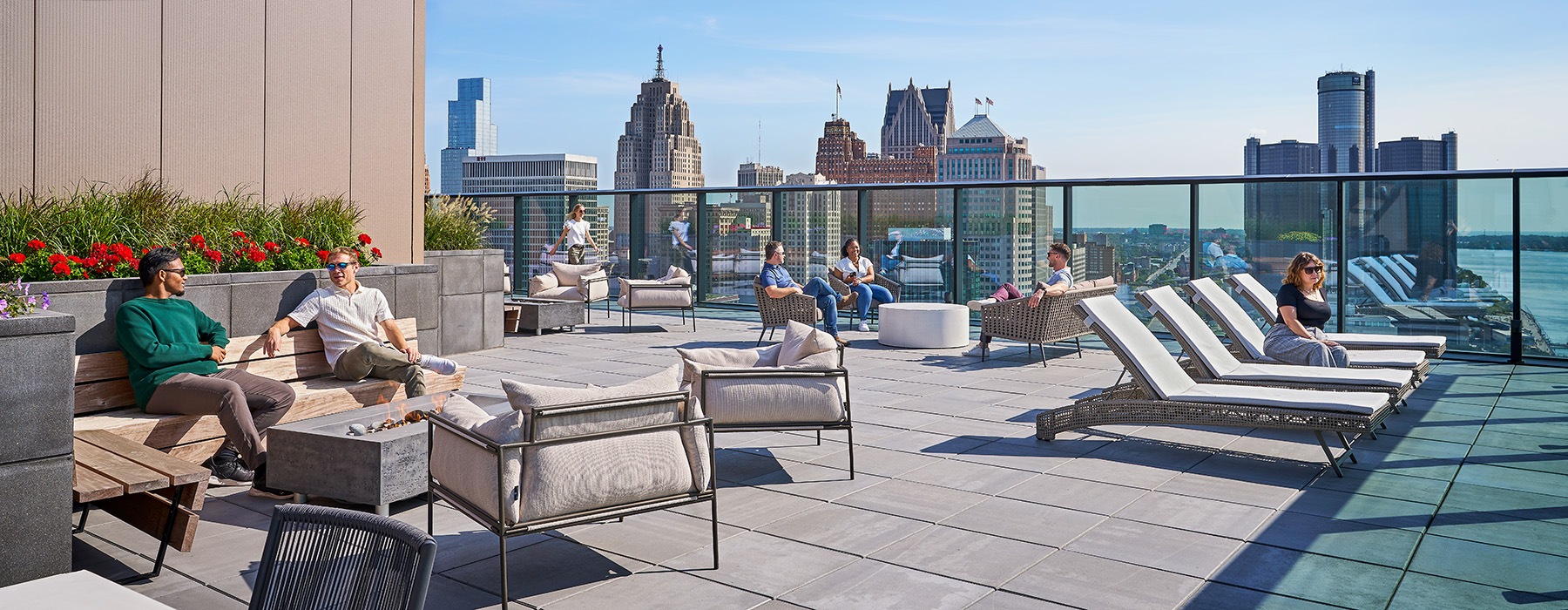 Rooftop patio with beautiful views of the skyline